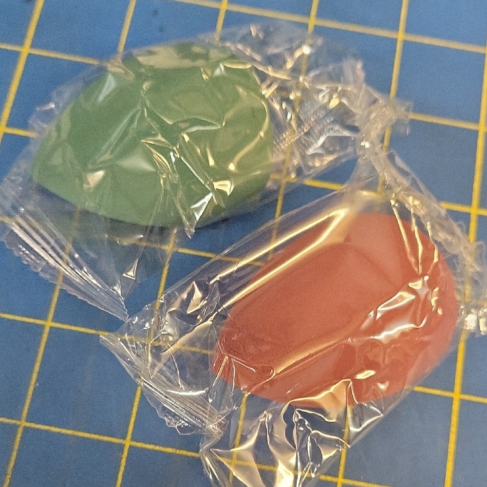 Beauty Blenders Green Red New Sealed